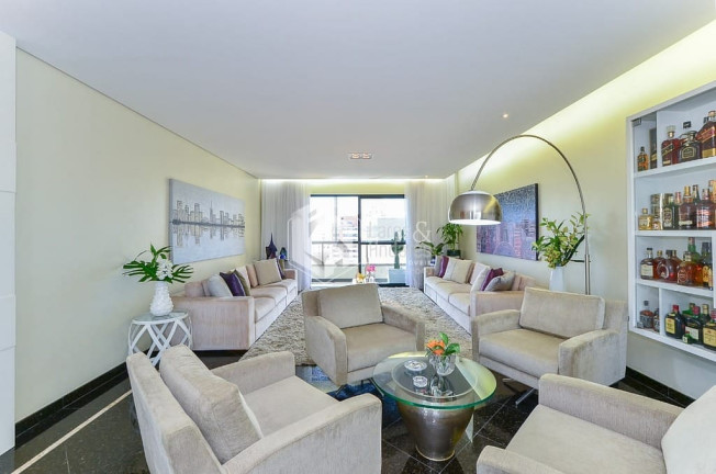 Foto do imóvel Apartamento com 3 Quartos à Venda, 250 m² em Planalto Paulista - São Paulo