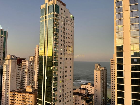 Foto do imóvel Apartamento com 3 Quartos à Venda, 252 m² em Centro - Balneário Camboriú