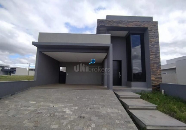 Imagem Casa com 3 Quartos à Venda, 300 m² em Uvaranas - Ponta Grossa