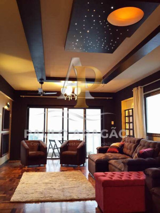 Foto do imóvel Apartamento com 3 Quartos à Venda, 198 m² em Centro - Balneário Camboriú
