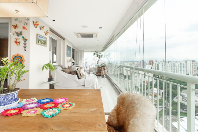 Foto do imóvel Apartamento com 3 Quartos à Venda, 260 m² em Vila Andrade - São Paulo