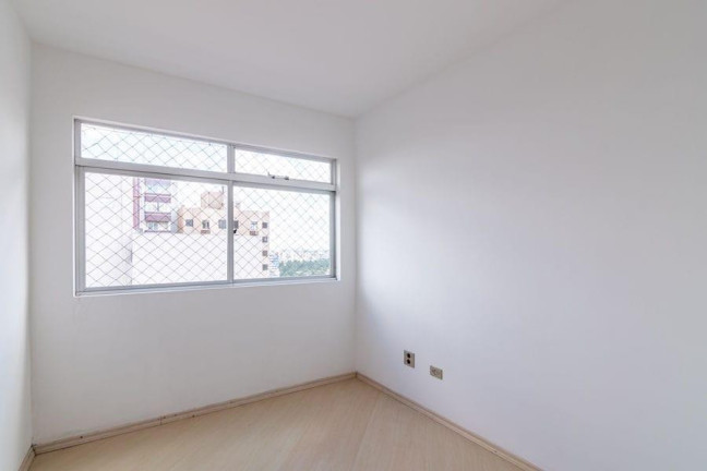 Imagem Apartamento com 3 Quartos à Venda, 70 m² em Bacacheri - Curitiba