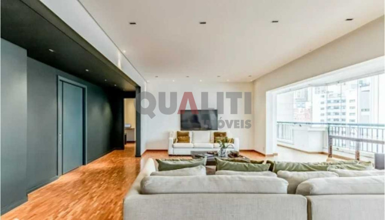 Foto do imóvel Apartamento com 3 Quartos à Venda, 230 m² em Moema - São Paulo