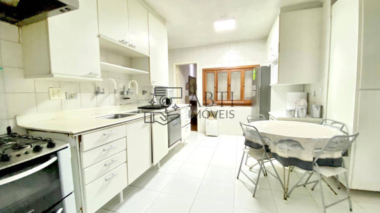 Imagem Apartamento com 4 Quartos à Venda, 130 m² em Moema - São Paulo