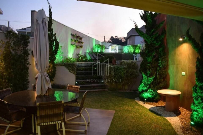 Imagem Casa com 3 Quartos à Venda, 252 m² em Parque Sinai - Santana De Parnaíba