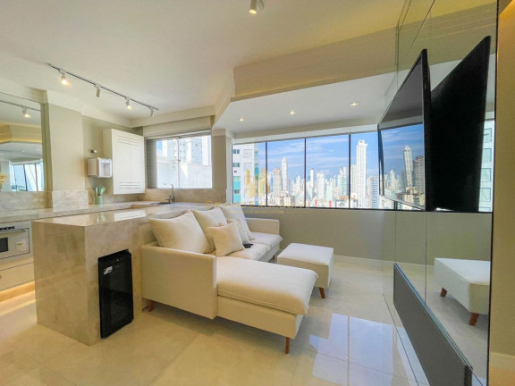 Foto do imóvel Apartamento com 2 Quartos à Venda, 78 m² em Centro - Balneário Camboriú