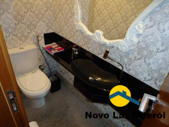 Foto do imóvel Apartamento com 4 Quartos à Venda, 226 m² em Charitas - Niterói