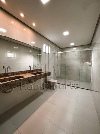 Imagem Casa com 4 Quartos para Alugar, 358 m² em Ponta Negra - Manaus