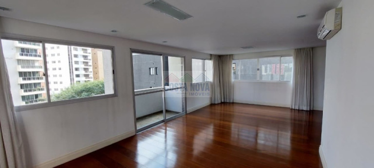 Imagem Apartamento com 3 Quartos à Venda, 166 m²