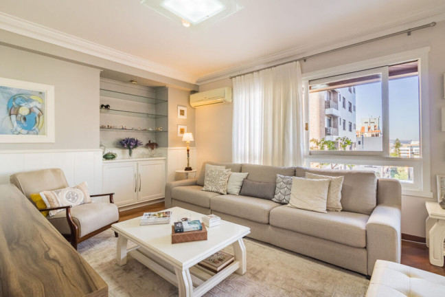 Imagem Apartamento com 3 Quartos à Venda, 200 m² em Três Figueiras - Porto Alegre