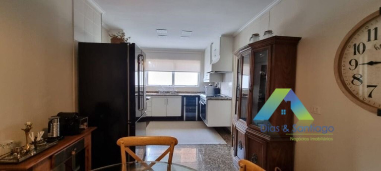 Foto do imóvel Apartamento com 4 Quartos à Venda, 225 m² em Itaim Bibi - São Paulo