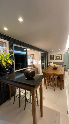 Foto do imóvel Apartamento com 4 Quartos à Venda, 142 m² em Pituaçu - Salvador