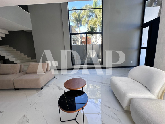 Foto do imóvel Casa com 4 Quartos à Venda, 450 m² em Recreio Dos Bandeirantes - Rio De Janeiro