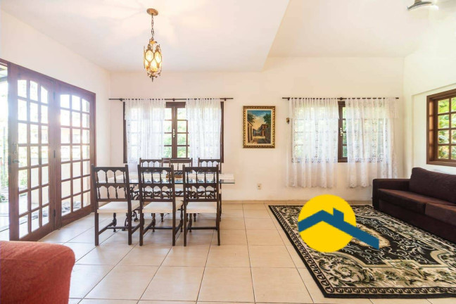 Foto do imóvel Casa de Condomínio com 5 Quartos à Venda, 382 m² em Sapê - Niterói
