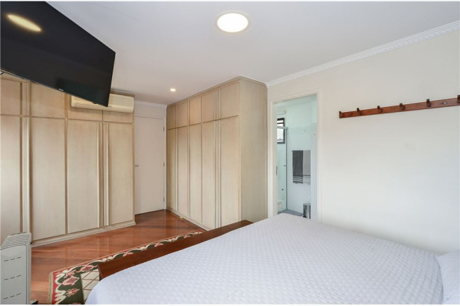 Foto do imóvel Imóvel com 3 Quartos à Venda,  em Caxingui - São Paulo