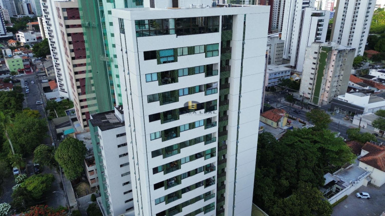 Foto do imóvel Apartamento com 2 Quartos à Venda, 50 m² em Madalena - Recife