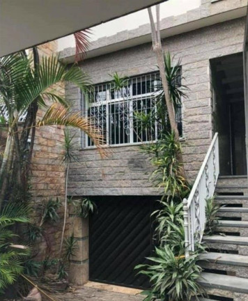 Imagem Casa com 3 Quartos à Venda, 188 m² em Jardim Piqueroby - São Paulo