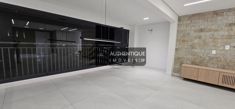 Foto do imóvel Apartamento com 3 Quartos à Venda, 136 m² em Santo Amaro - São Paulo