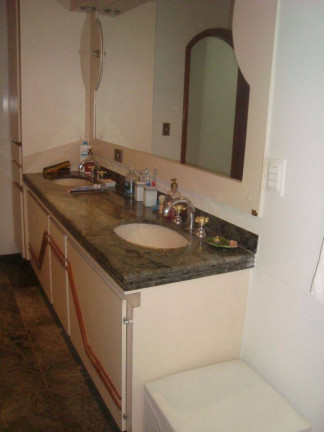 Foto do imóvel Casa com 4 Quartos à Venda, 600 m² em Belvedere - Belo Horizonte