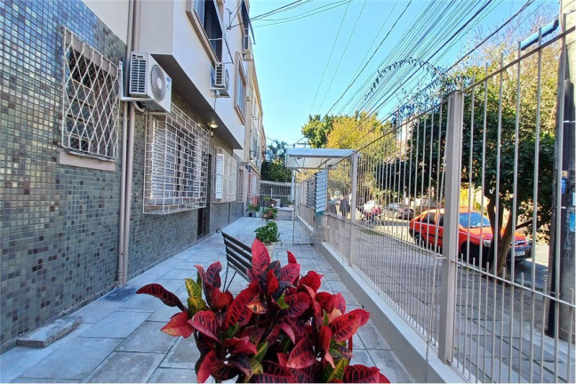 Foto do imóvel Imóvel com 2 Quartos à Venda,  em Menino Deus - Porto Alegre