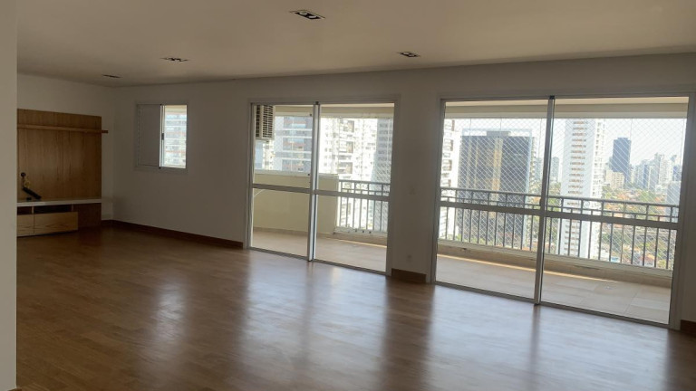 Foto do imóvel Apartamento com 3 Quartos à Venda, 176 m² em Cidade Monções - São Paulo