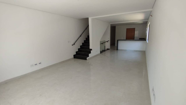 Foto do imóvel Casa com 3 Quartos à Venda, 220 m² em Embaré - Santos