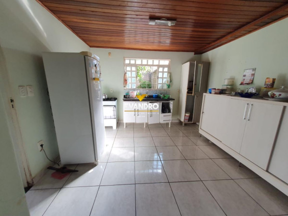 Imagem Casa com 2 Quartos à Venda, 250 m² em Jardim Imperial - Cuiabá