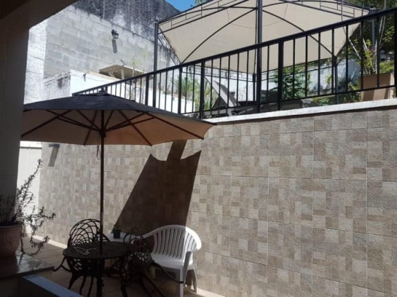 Imagem Casa com 4 Quartos à Venda, 295 m² em Pechincha - Rio De Janeiro