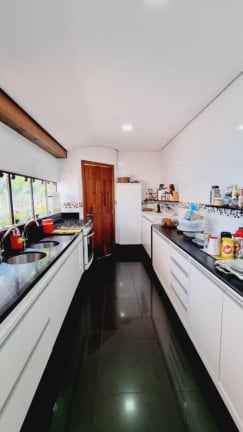Foto do imóvel Casa de Condomínio com 8 Quartos à Venda, 390 m² em Horto Florestal - Salvador