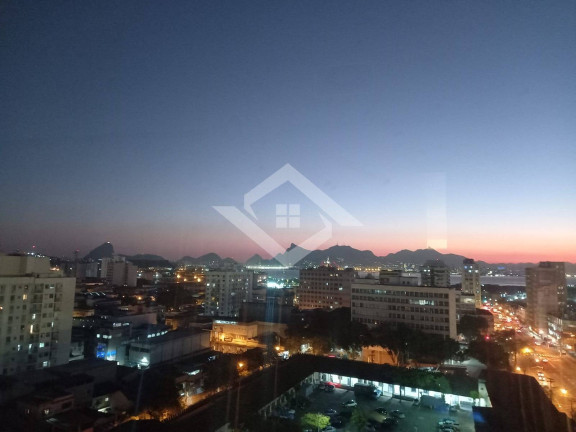 Foto do imóvel Cobertura com 2 Quartos à Venda, 155 m² em Centro - Niterói