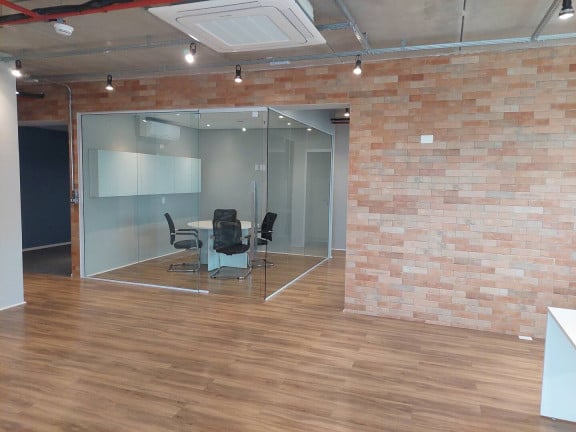 Foto do imóvel Sala Comercial à Venda, 230 m² em Tamboré - Barueri