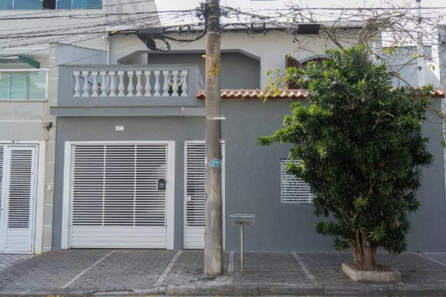 Foto do imóvel Casa com 3 Quartos à Venda, 275 m² em Vila Pires - Santo André