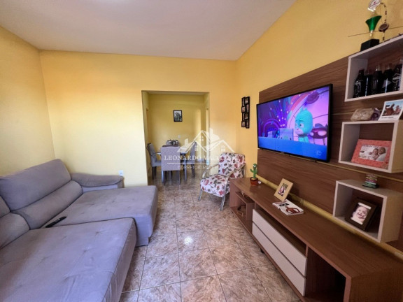 Imagem Casa com 3 Quartos à Venda, 220 m² em Universal - Viana