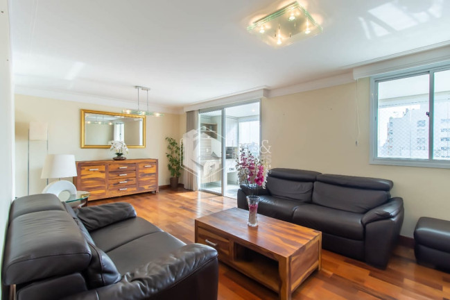 Foto do imóvel Apartamento com 4 Quartos à Venda, 143 m² em Moema - São Paulo