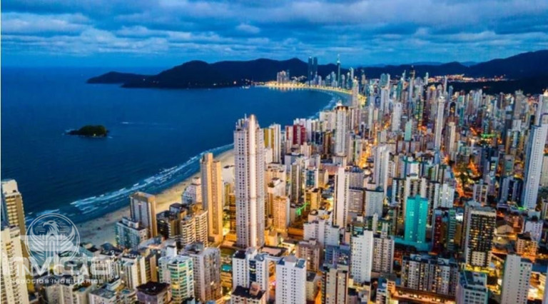 Foto do imóvel Apartamento com 3 Quartos à Venda, 300 m² em Barra Norte - Balneário Camboriú