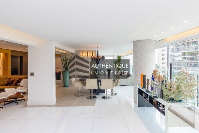 Foto do imóvel Apartamento com 4 Quartos à Venda, 335 m² em Moema Pássaros - São Paulo
