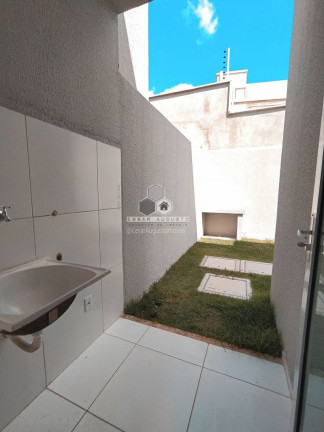 Imagem Casa de Condomínio com 3 Quartos à Venda, 92 m²