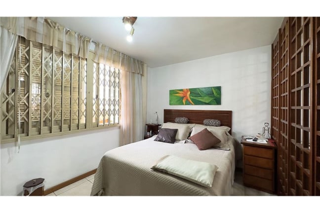 Foto do imóvel Casa com 3 Quartos à Venda,  em Passo Da Areia - Porto Alegre
