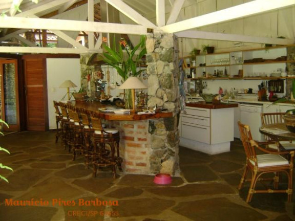 Imagem Casa com 8 Quartos à Venda, 1.500 m² em Bexiga - Ilhabela