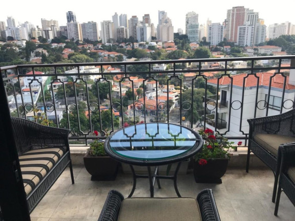 Imagem Apartamento com 3 Quartos à Venda, 300 m²