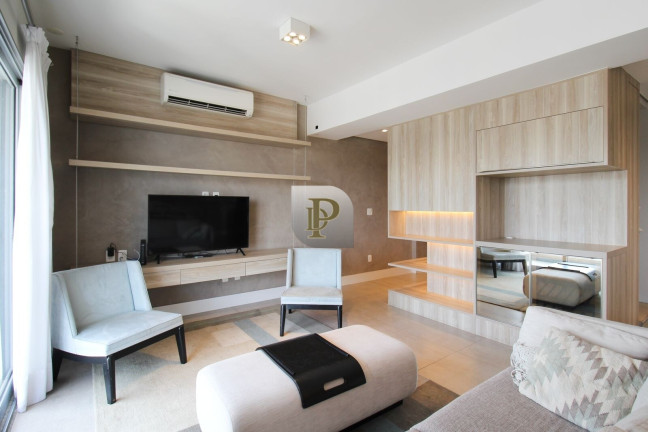 Foto do imóvel Cobertura com 2 Quartos à Venda, 168 m² em Vila Nova Conceição - São Paulo