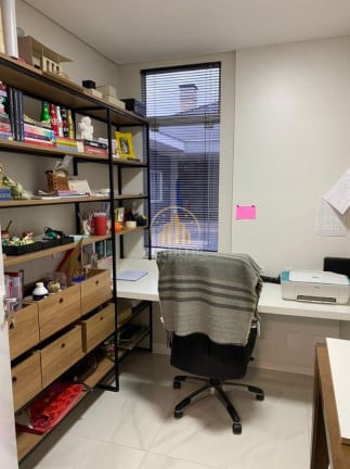 Foto do imóvel Casa com 3 Quartos à Venda, 1 m² em Glória - Joinville