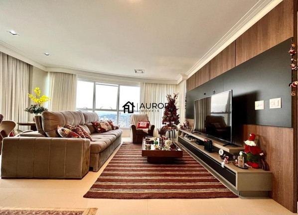 Imagem Apartamento com 3 Quartos à Venda, 144 m² em Centro - Balneário Camboriú