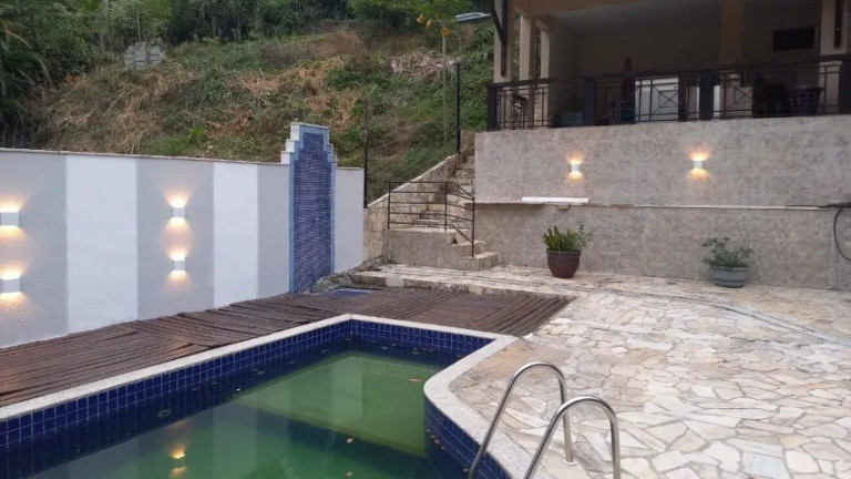 Foto do imóvel Casa com 5 Quartos à Venda, 600 m² em Sapê - Niterói