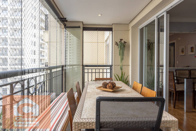 Imagem Apartamento com 4 Quartos à Venda, 137 m² em Moema - São Paulo