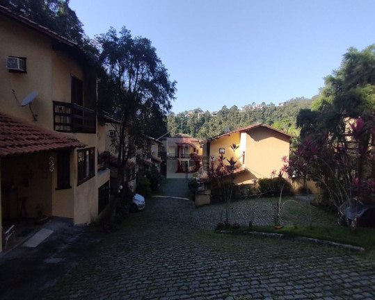 Imagem Casa com 2 Quartos à Venda, 85 m² em Maria Paula - São Gonçalo