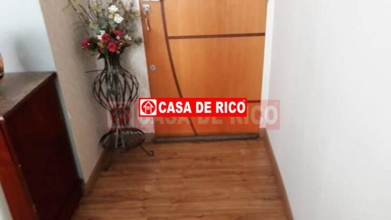 Imagem Apartamento com 3 Quartos à Venda, 196 m² em Coliseu - Londrina