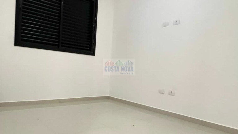 Imagem Casa com 2 Quartos à Venda, 55 m²