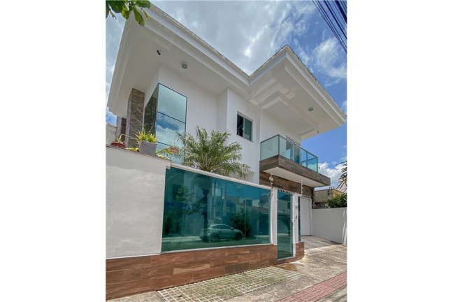 Foto do imóvel Casa com 4 Quartos à Venda,  em Centro - Balneário Camboriú