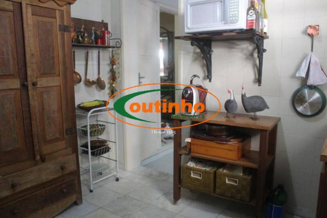 Imagem Casa com 3 Quartos à Venda, 856 m² em Grajaú - Rio De Janeiro